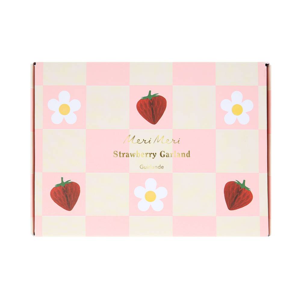 Meri-Meri-Strawberry-Garland-285990-1